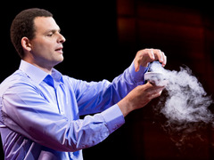 Boaz Almog “levitates” a superconductor
