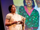 Lakshmi Pratury o písaní listov