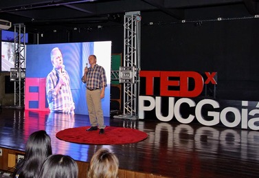TEDxPUCGoiásSalon