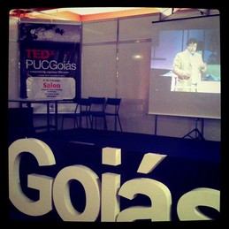 TEDxPUCGoiásSalon