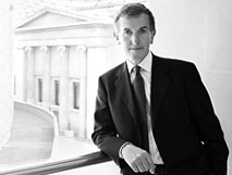 Neil MacGregor