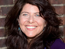 Naomi Wolf - desaturate